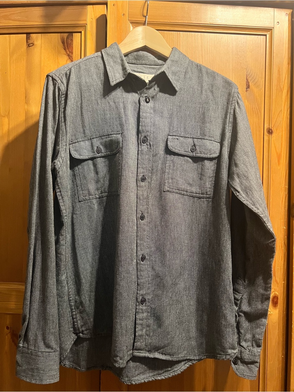Vintage Ezekiel Black and White (grey) Textured Button-Down Shirt